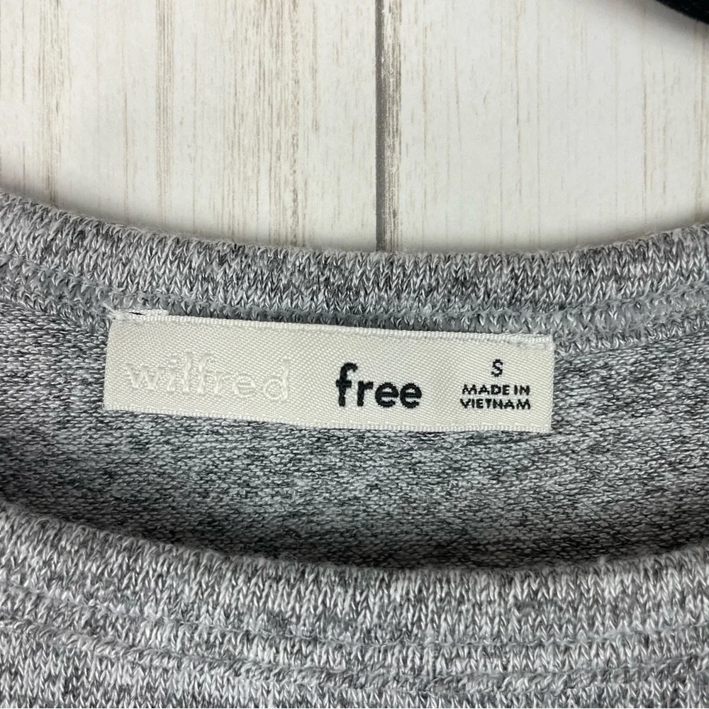 Wilfred aritzia gray long sleeve small